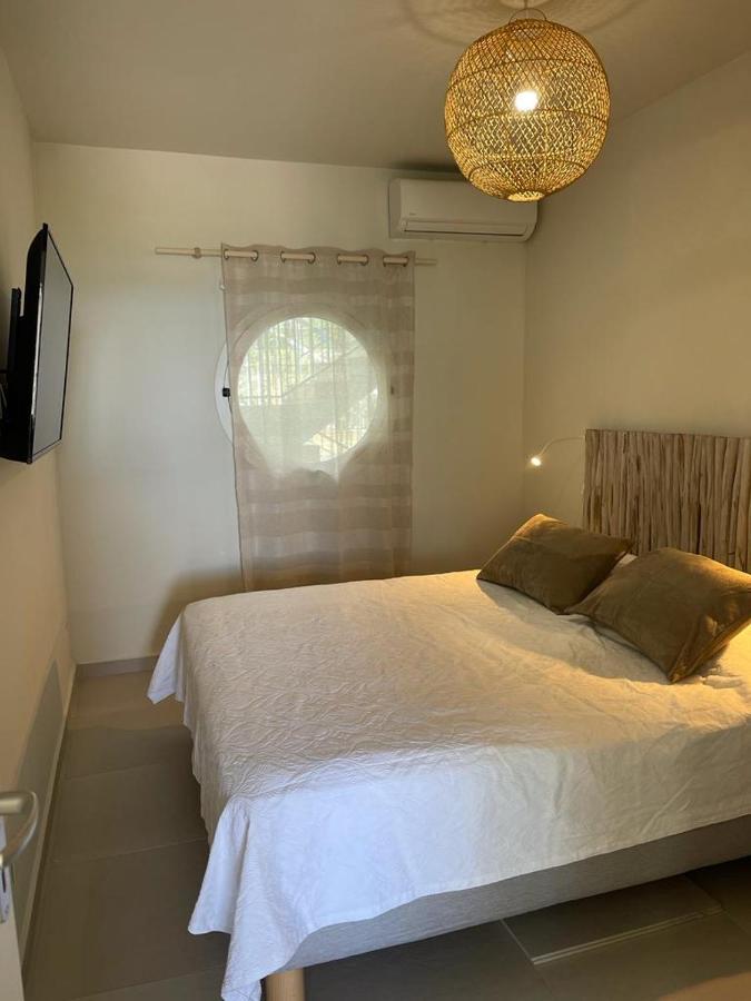 Appartement La Perle, T2 Les Pieds Dans L'Eau A 50M De La Mer Saint-Francois  Exterior foto