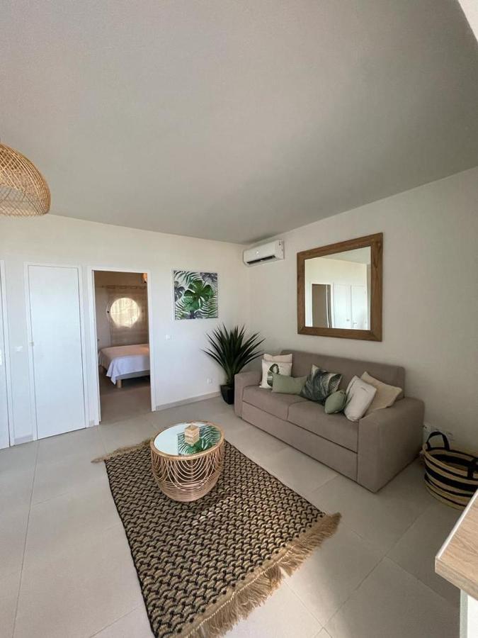 Appartement La Perle, T2 Les Pieds Dans L'Eau A 50M De La Mer Saint-Francois  Exterior foto